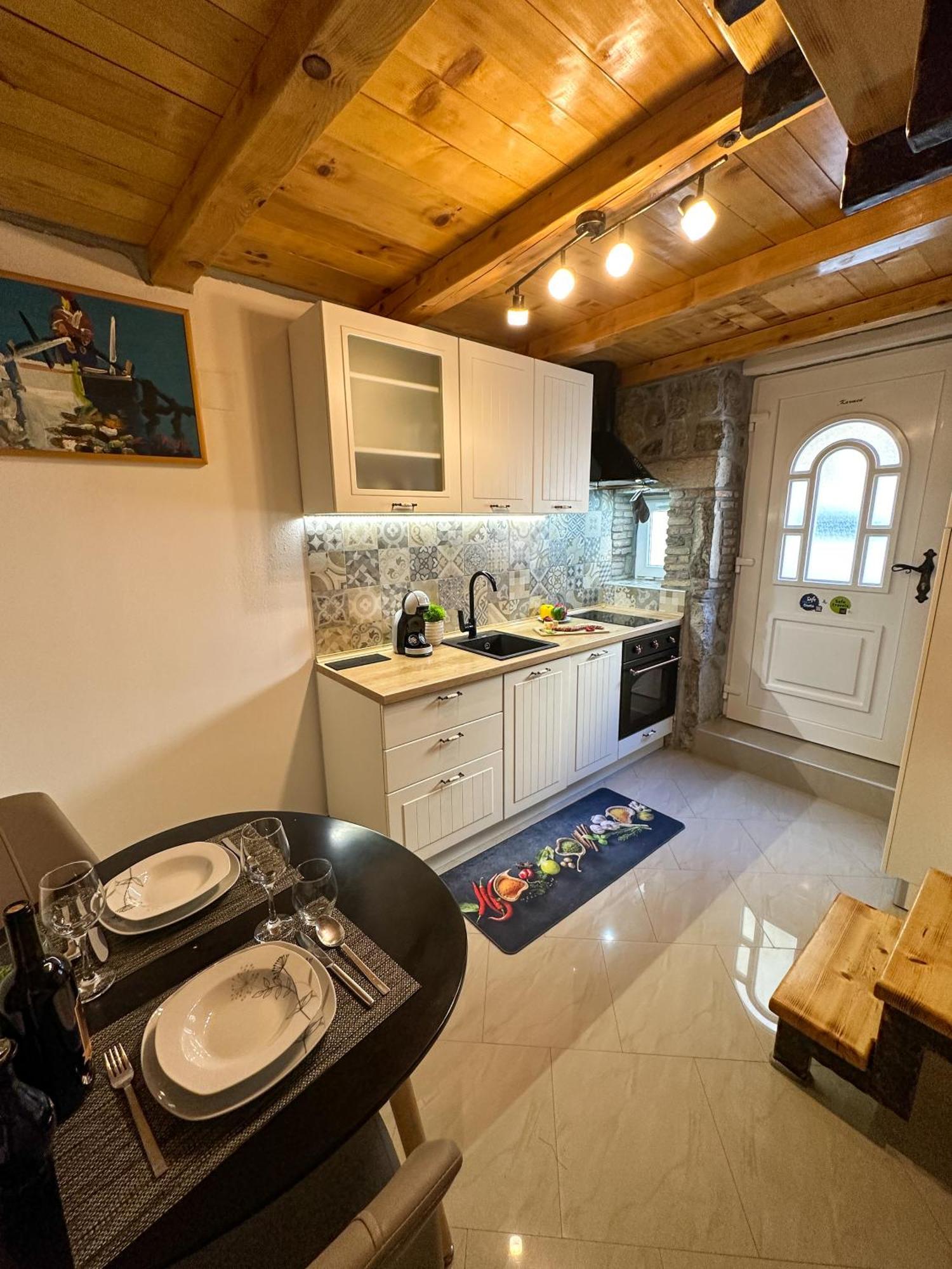 Apartman Volos Karmen With Roof Terrace, Sea View, Free Private Parking *